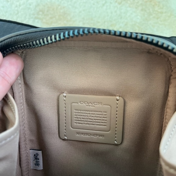 Men coach crossbody - Picture 5 of 9